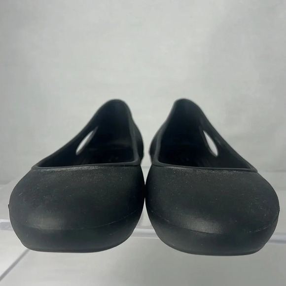 Crocs Laura Iconic Comfort Ballet Flats Slip-On Cutout Black Close Toe Size 8 - Picture 7 of 12